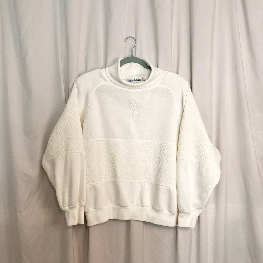 Vintage 90s Après-Ski Chevron Quilted Mock Neck Embroidered Sweatshirt Cream L